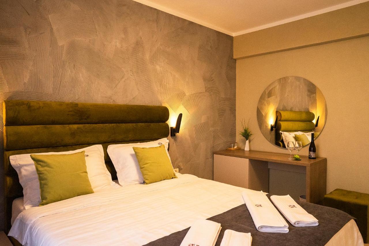 Bed and Breakfast Lotus Exclusive Năvodari Exterior foto