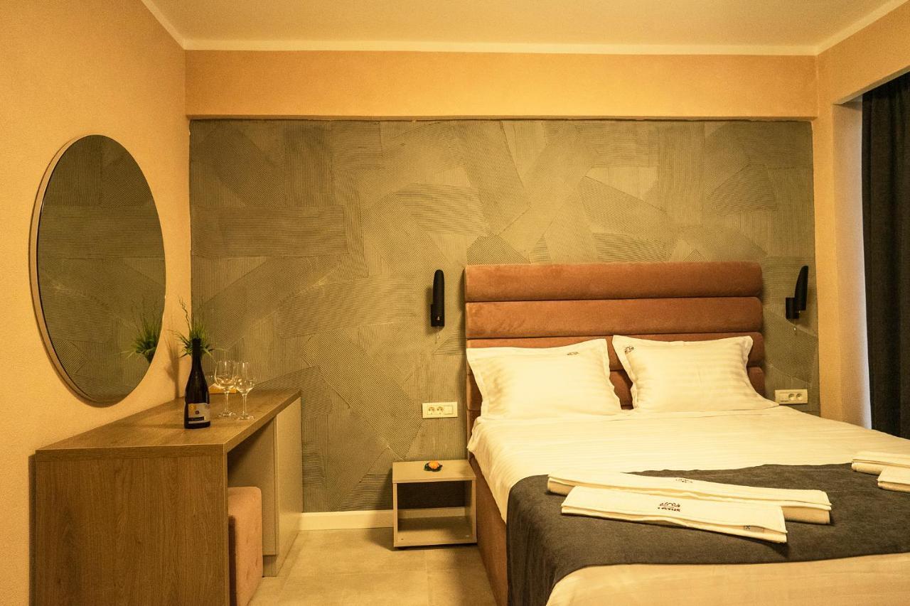Bed and Breakfast Lotus Exclusive Năvodari Exterior foto
