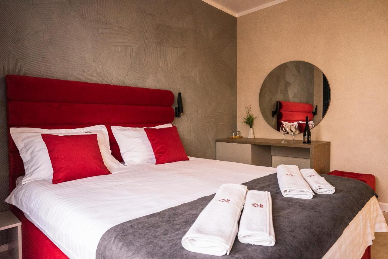 Bed and Breakfast Lotus Exclusive Năvodari Exterior foto